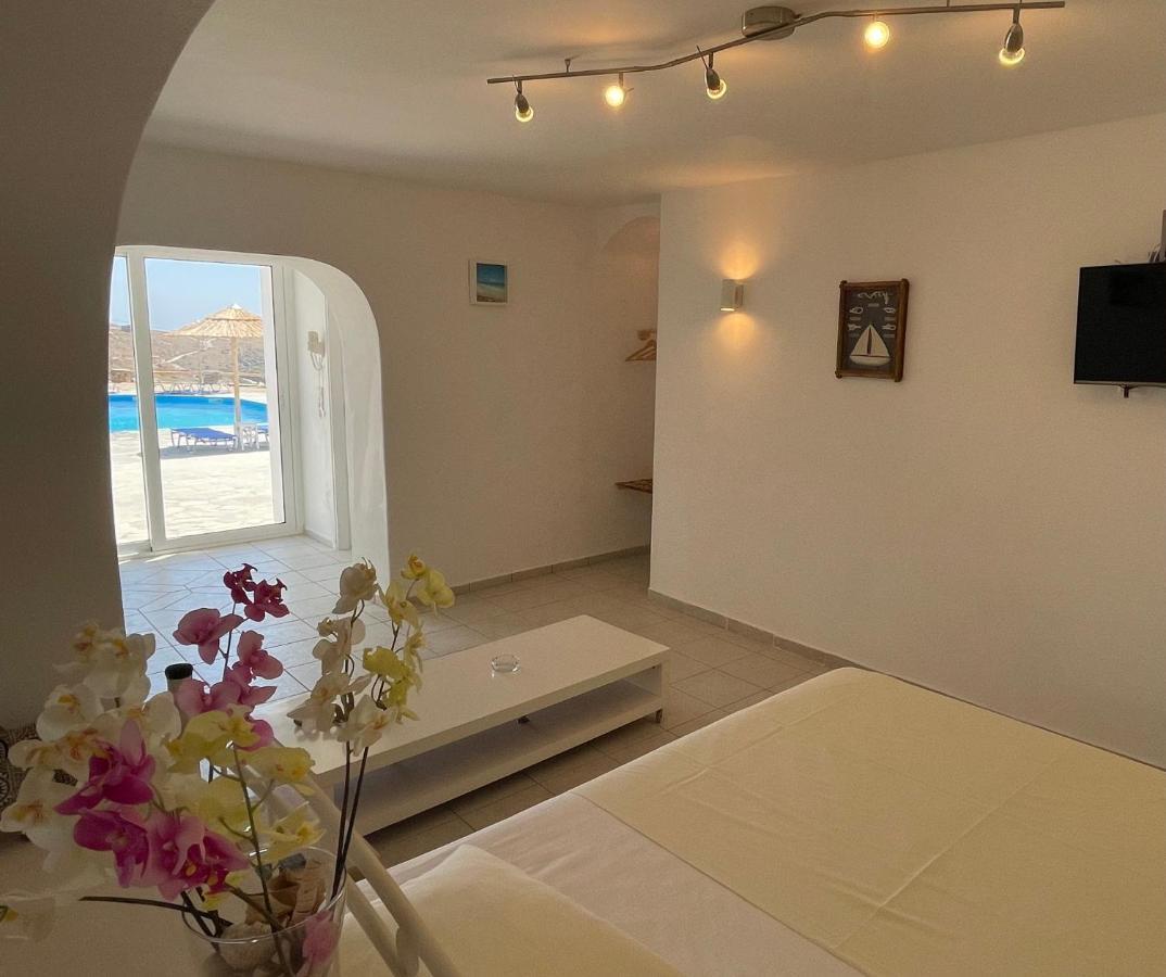 Charakas Horizon Apartment Gavrio Exterior photo